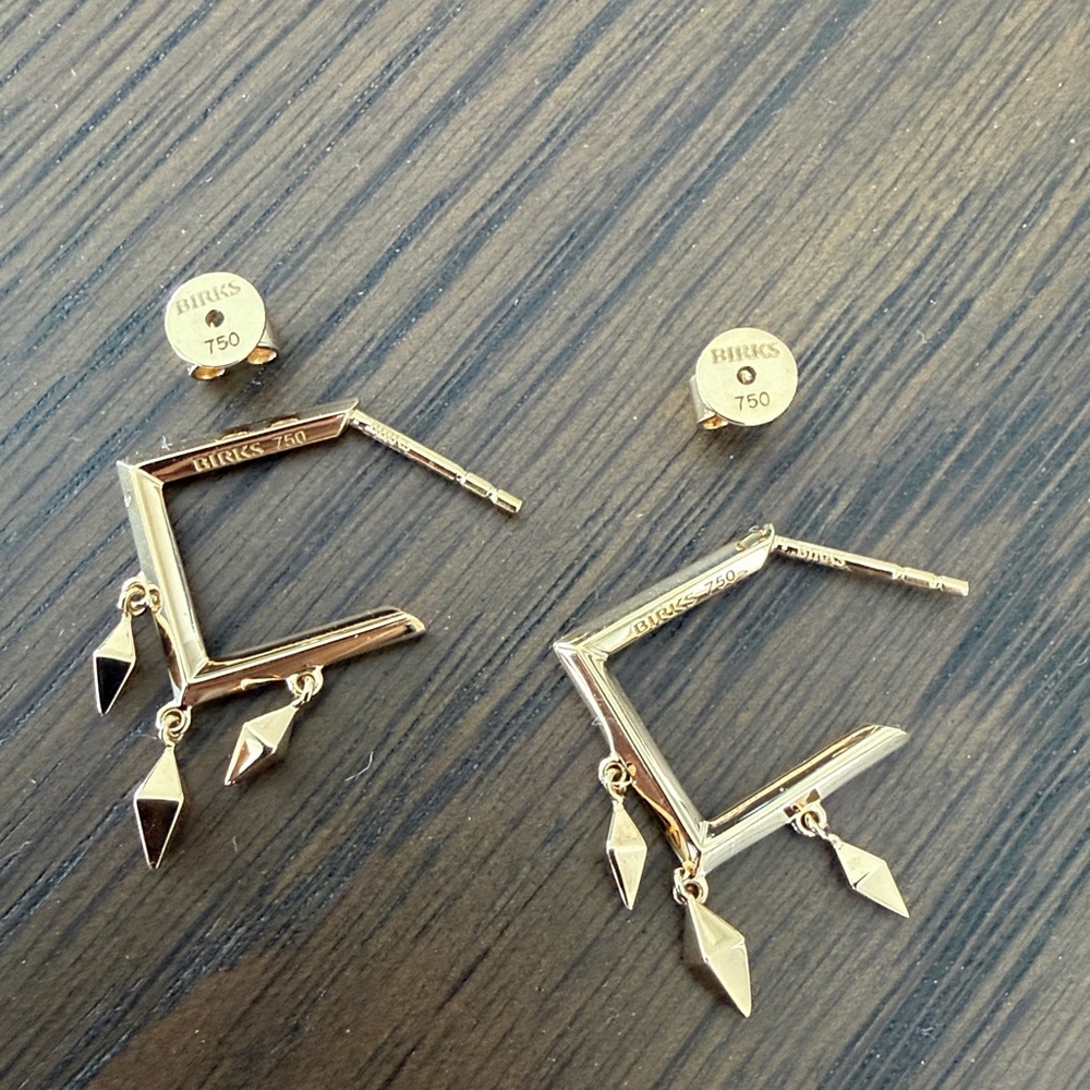 Maison Birks 18K Yellow Gold Geometric Drop Earrings - Picture 4 of 10